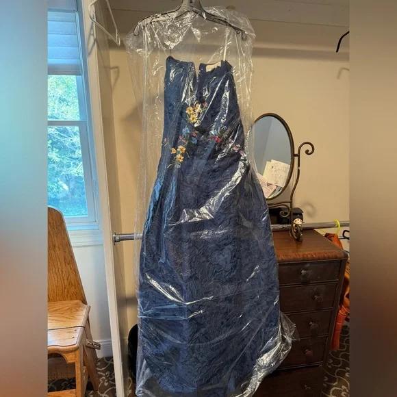 NWT Sachin & Babi Belle Gown and Hug Wrap in Midnight - Picture 8 of 17